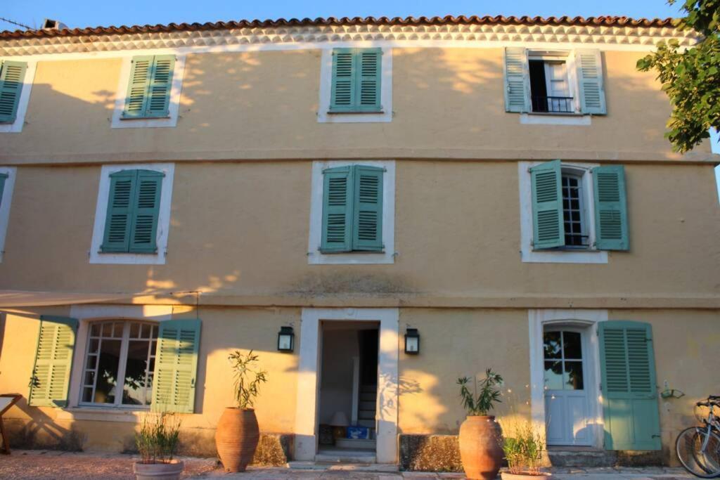 Villa Bastide au milieu des vignes et des oliviers Aups Extérieur photo